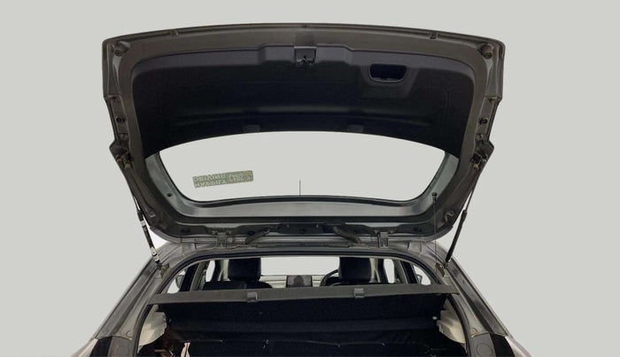 2022 Tata ALTROZ XZ PETROL, Petrol, Manual, 13,916 km, Boot Door Open