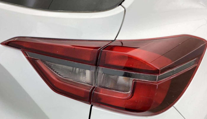 2021 Nissan MAGNITE XL, Petrol, Manual, 48,852 km, Right tail light - Minor scratches