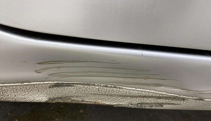 2016 Honda City 1.5L I-VTEC V MT, Petrol, Manual, 97,571 km, Right running board - Minor scratches