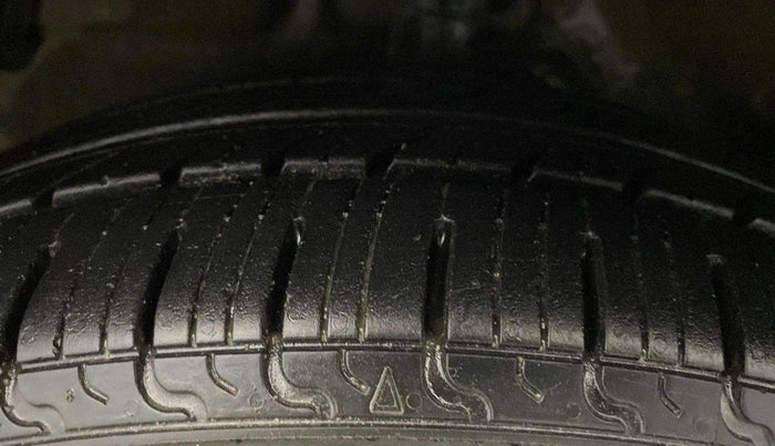 2018 Maruti Celerio VXI CNG, CNG, Manual, 73,772 km, Left Front Tyre Tread