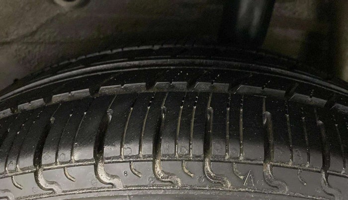 2018 Maruti Celerio VXI CNG, CNG, Manual, 73,772 km, Left Rear Tyre Tread