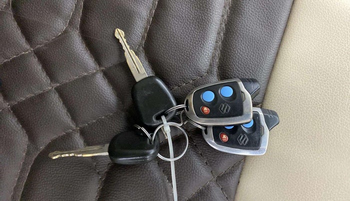 2018 Maruti Celerio VXI CNG, CNG, Manual, 73,772 km, Key Close Up