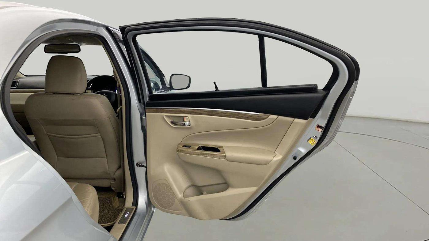 2022 Maruti Ciaz ALPHA 1.5 SHVS PETROL, Petrol, Manual, 62,297 km, RHS Rear Door