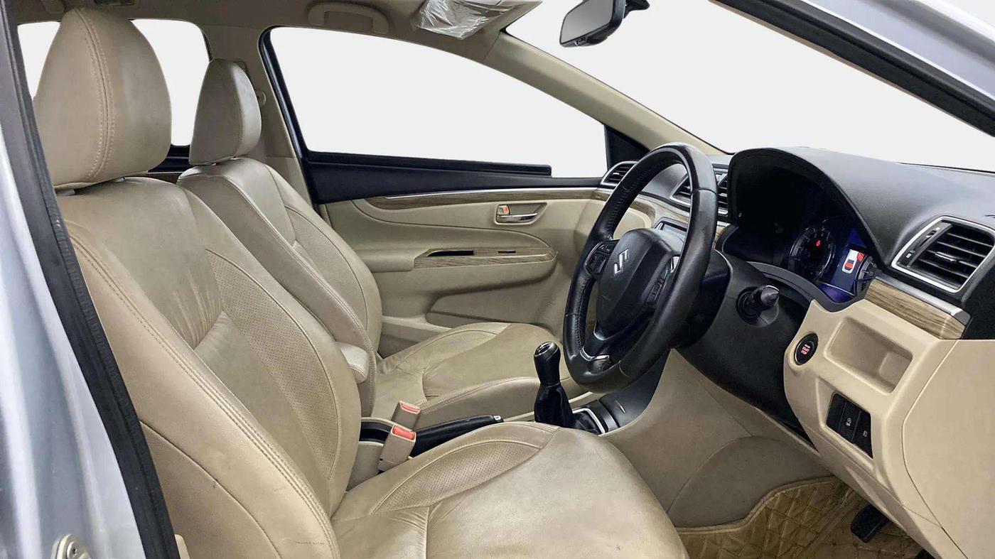 2022 Maruti Ciaz ALPHA 1.5 SHVS PETROL, Petrol, Manual, 62,297 km, Right Side Front Door Cabin