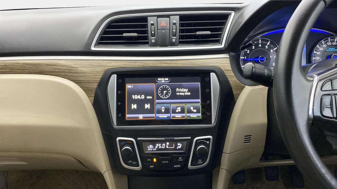 2022 Maruti Ciaz ALPHA 1.5 SHVS PETROL, Petrol, Manual, 62,297 km, Air Conditioner
