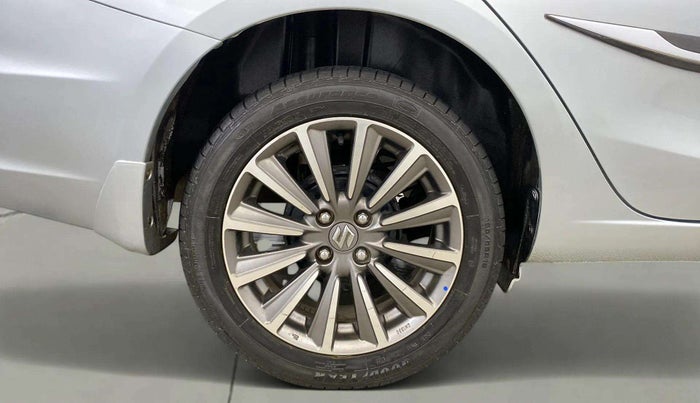 2022 Maruti Ciaz ALPHA 1.5 SHVS PETROL, Petrol, Manual, 61,940 km, Right Rear Wheel