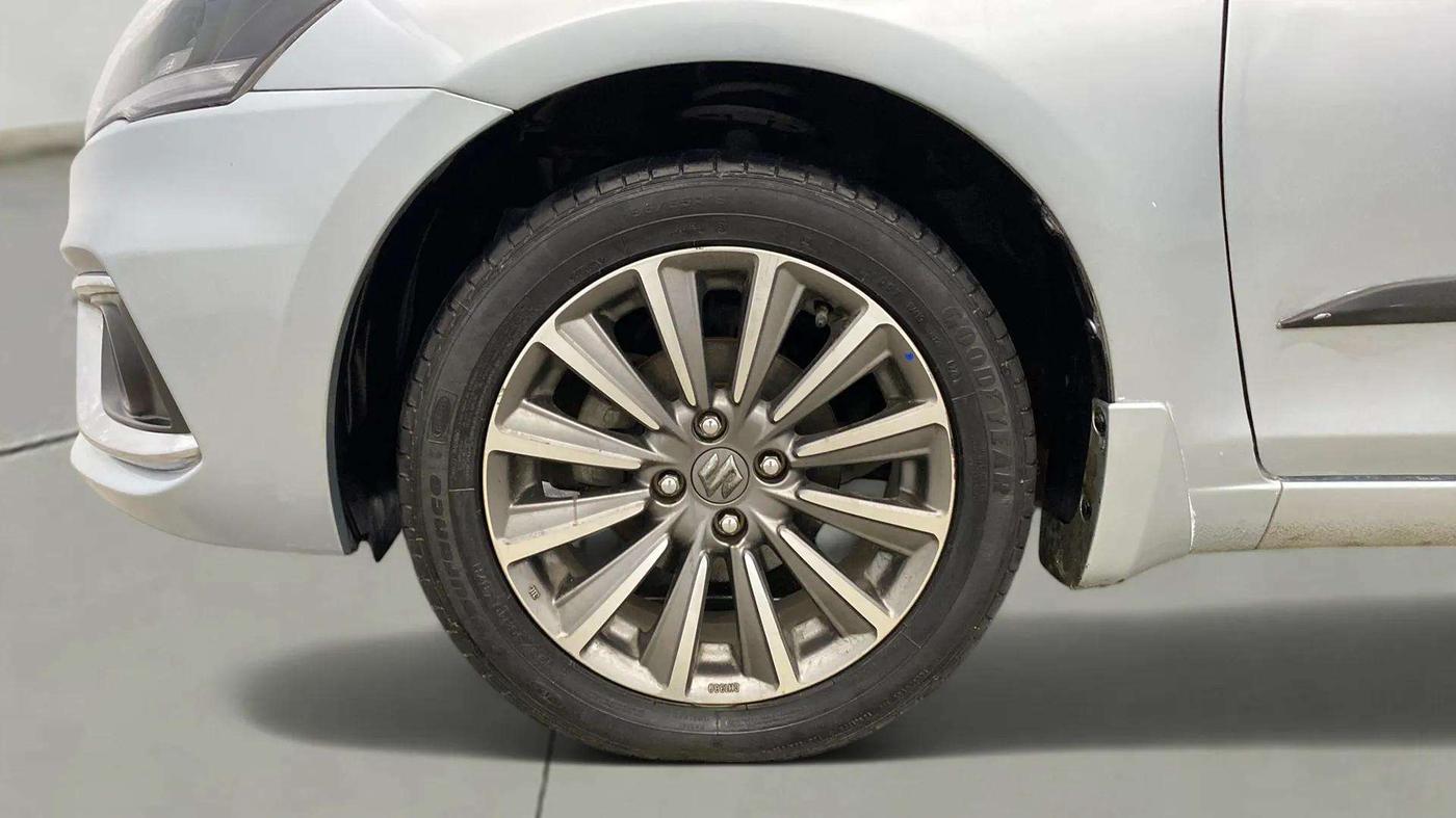 2022 Maruti Ciaz ALPHA 1.5 SHVS PETROL, Petrol, Manual, 62,297 km, Left Front Wheel