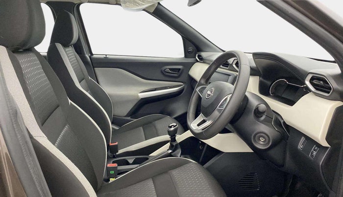 2024 Nissan MAGNITE XE, Petrol, Manual, 2,272 km, Right Side Front Door Cabin