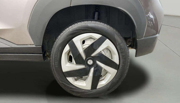 2024 Nissan MAGNITE XE, Petrol, Manual, 2,272 km, Left Rear Wheel