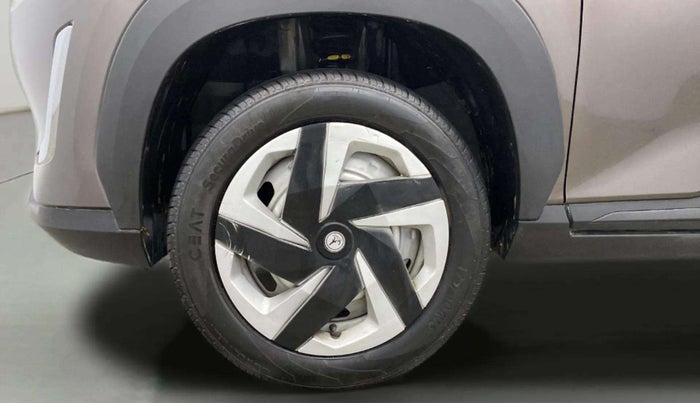 2024 Nissan MAGNITE XE, Petrol, Manual, 2,272 km, Left Front Wheel