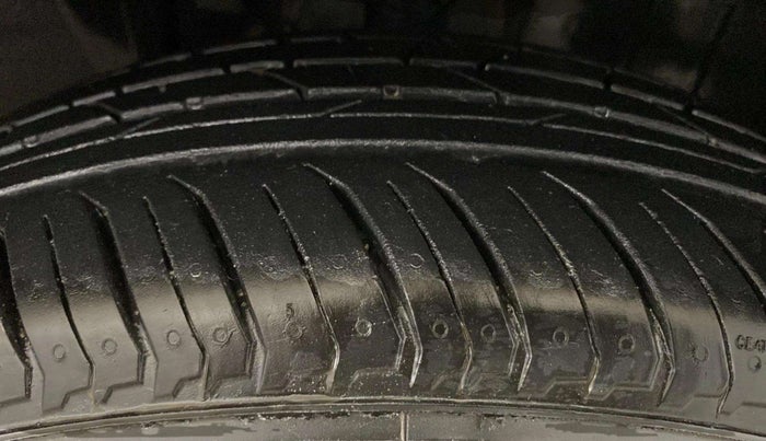 2024 Nissan MAGNITE XE, Petrol, Manual, 2,272 km, Right Front Tyre Tread