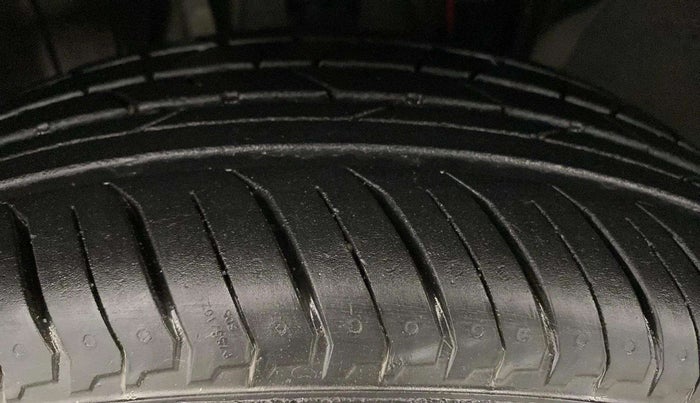 2024 Nissan MAGNITE XE, Petrol, Manual, 2,272 km, Left Front Tyre Tread