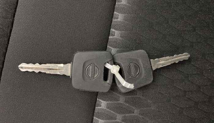 2024 Nissan MAGNITE XE, Petrol, Manual, 2,272 km, Key Close Up