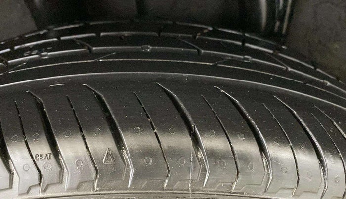 2024 Nissan MAGNITE XE, Petrol, Manual, 2,272 km, Right Rear Tyre Tread