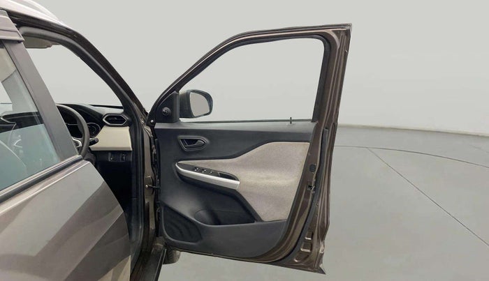 2024 Nissan MAGNITE XE, Petrol, Manual, 2,272 km, RHS Front Door