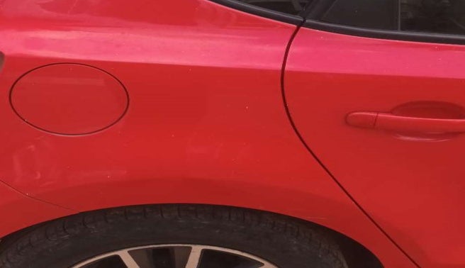 2017 Volkswagen Polo HIGHLINE1.5L, Diesel, Manual, 63,159 km, Right quarter panel - Minor scratches