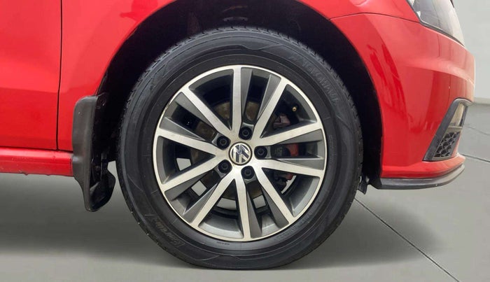 2017 Volkswagen Polo HIGHLINE1.5L, Diesel, Manual, 63,159 km, Right Front Wheel