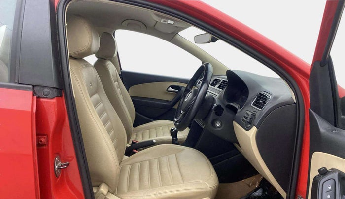 2017 Volkswagen Polo HIGHLINE1.5L, Diesel, Manual, 63,159 km, Right Side Front Door Cabin