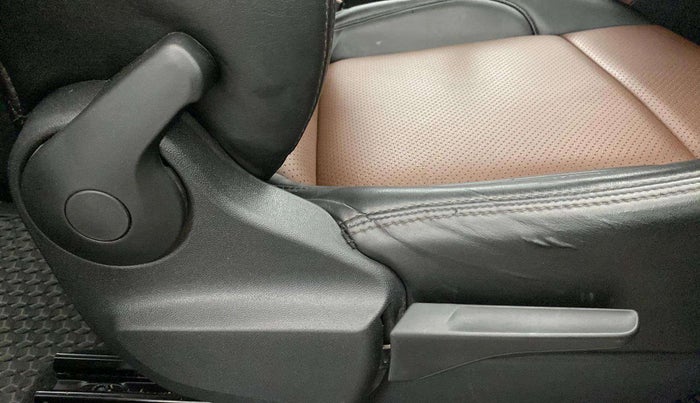 2022 Skoda KUSHAQ ACTIVE 1.0L TSI MT, Petrol, Manual, 24,456 km, Driver Side Adjustment Panel