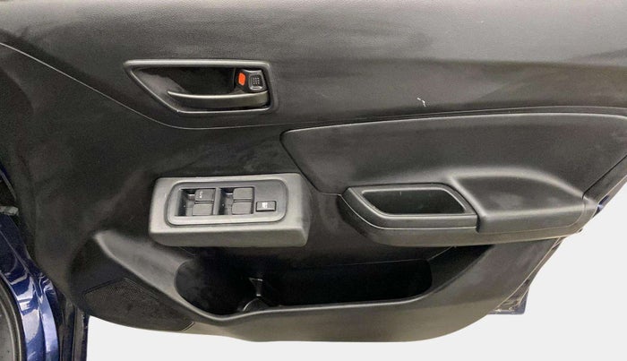 2022 Maruti Swift LXI, Petrol, Manual, 18,945 km, Driver Side Door Panels Control