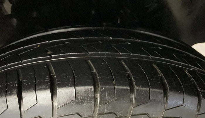 2022 Maruti Swift LXI, Petrol, Manual, 18,945 km, Left Rear Tyre Tread