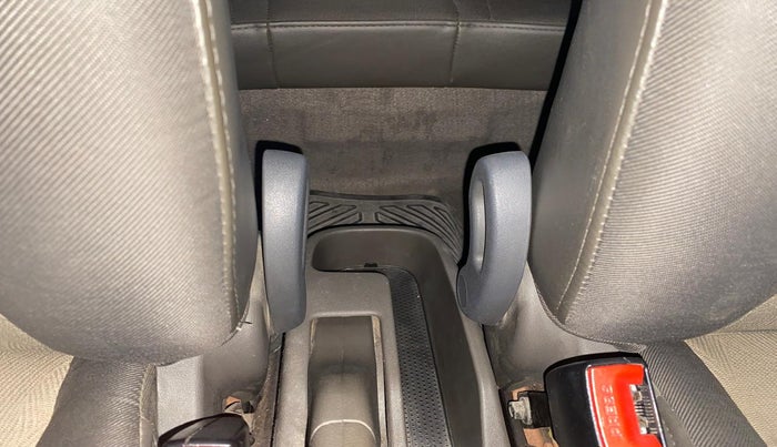 2013 Hyundai i10 SPORTZ 1.2, Petrol, Manual, 33,088 km, Driver Side Adjustment Panel