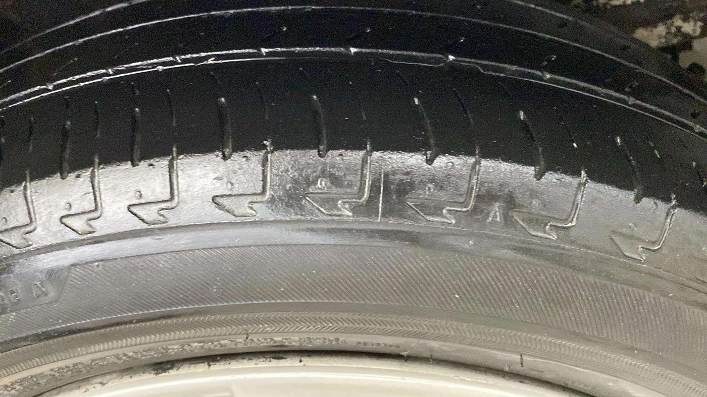 2021 Maruti IGNIS SIGMA 1.2, CNG, Manual, 86,795 km, Left Front Tyre Tread