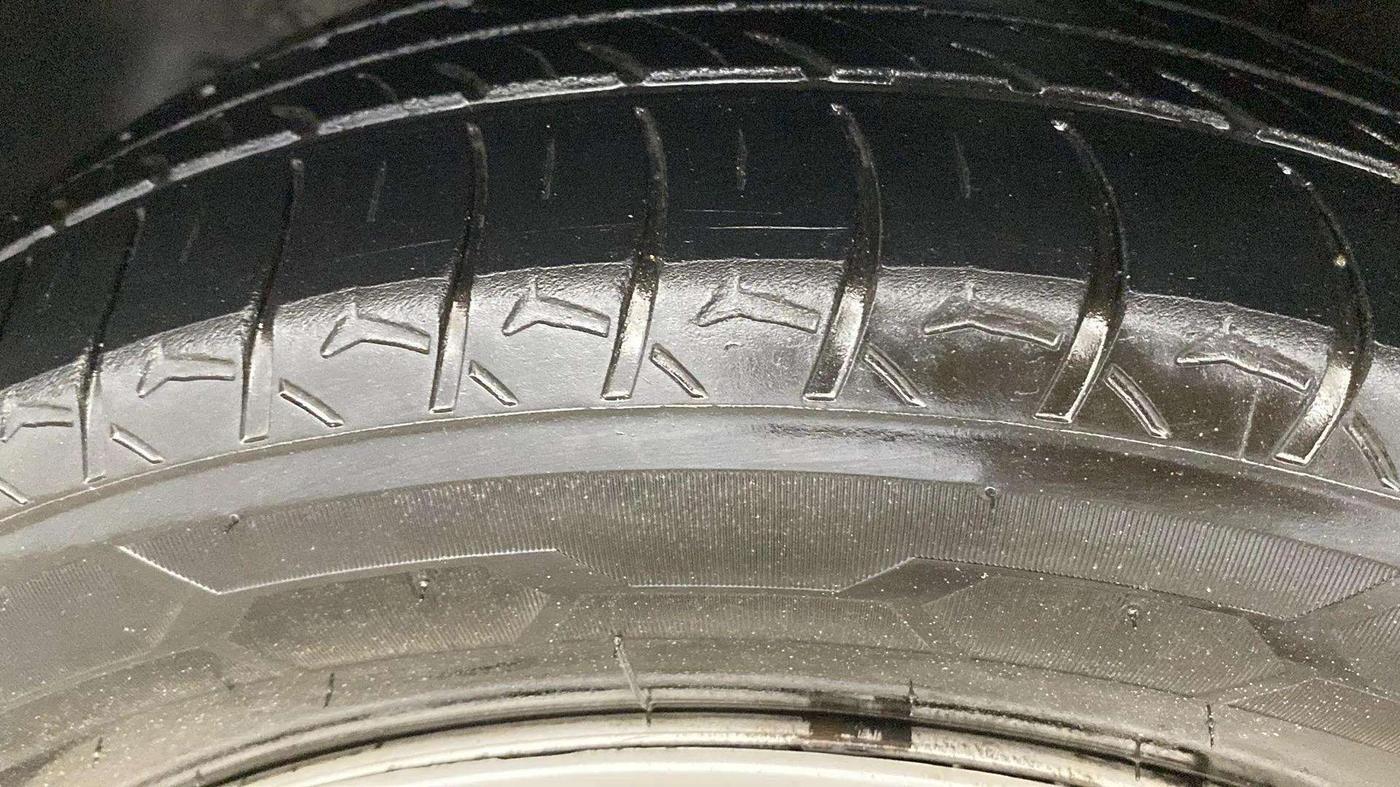 2021 Maruti IGNIS SIGMA 1.2, CNG, Manual, 86,795 km, Left Rear Tyre Tread