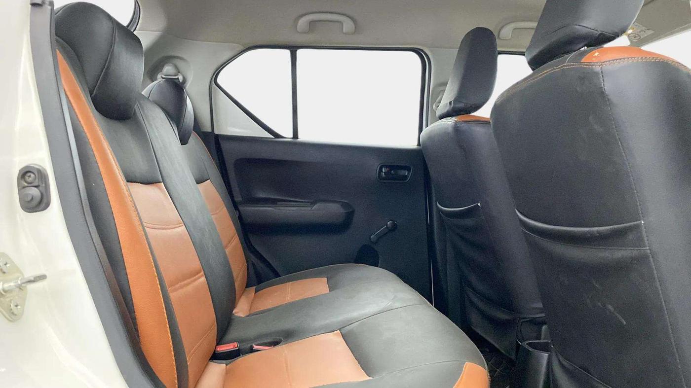 2021 Maruti IGNIS SIGMA 1.2, CNG, Manual, 86,795 km, Right Side Rear Door Cabin