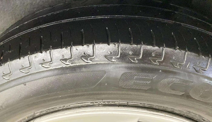 2021 Maruti IGNIS SIGMA 1.2, CNG, Manual, 86,497 km, Right Rear Tyre Tread