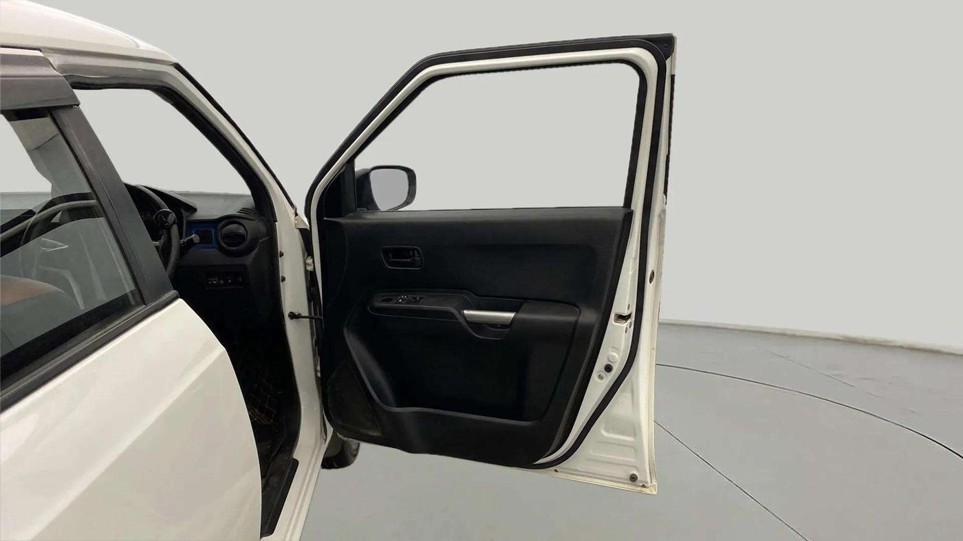 2021 Maruti IGNIS SIGMA 1.2, CNG, Manual, 86,795 km, RHS Front Door