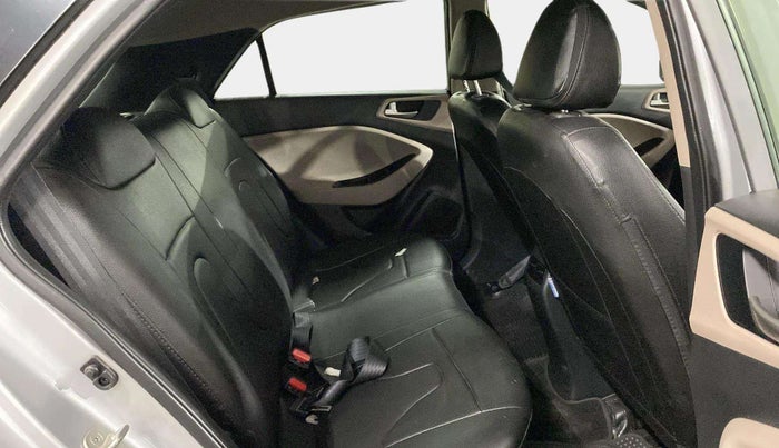 2019 Hyundai Elite i20 MAGNA PLUS 1.2, Petrol, Manual, 19,340 km, Right Side Rear Door Cabin
