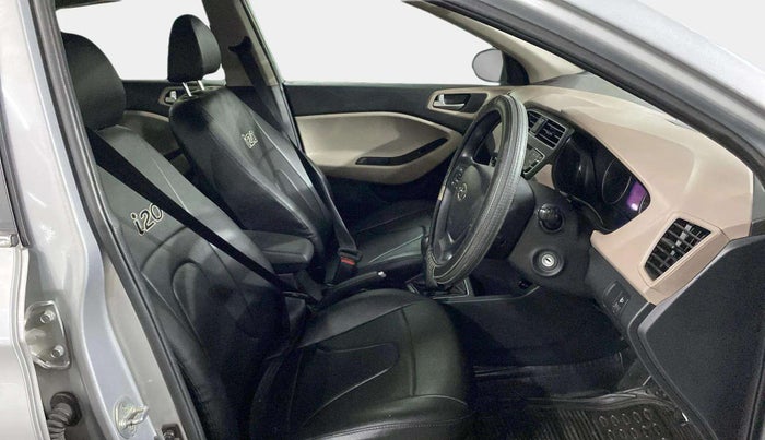 2019 Hyundai Elite i20 MAGNA PLUS 1.2, Petrol, Manual, 19,340 km, Right Side Front Door Cabin