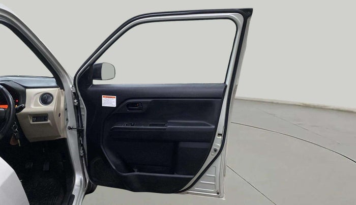 2019 Maruti New Wagon-R LXI CNG 1.0, CNG, Manual, 38,073 km, RHS Front Door