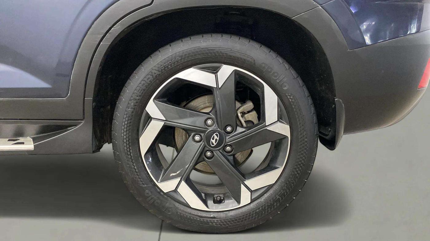 2022 Hyundai ALCAZAR 2.0 SIGNATURE (O) AT 6STR, Petrol, Automatic, 74,939 km, Left Rear Wheel
