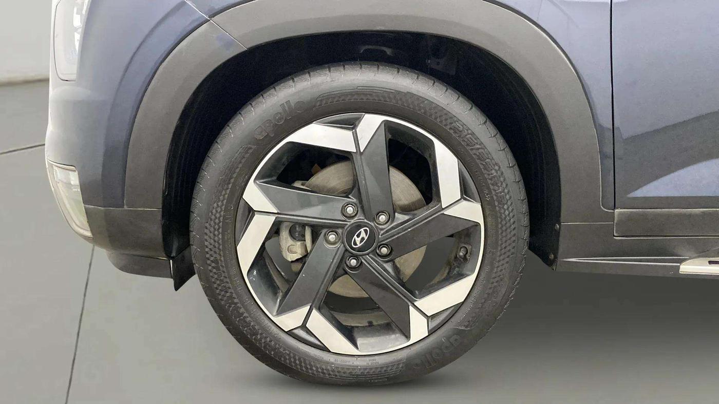 2022 Hyundai ALCAZAR 2.0 SIGNATURE (O) AT 6STR, Petrol, Automatic, 74,939 km, Left Front Wheel