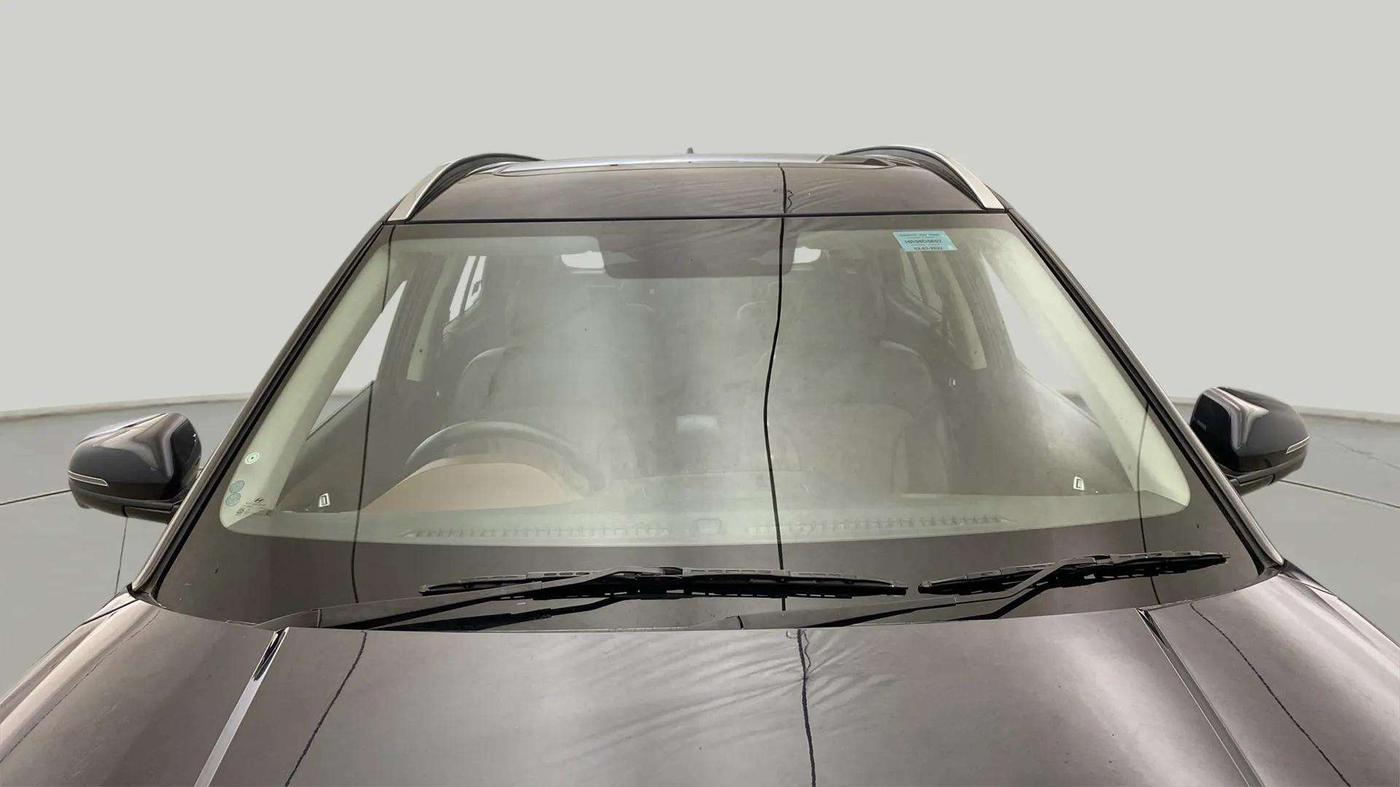 2022 Hyundai ALCAZAR 2.0 SIGNATURE (O) AT 6STR, Petrol, Automatic, 74,939 km, Front Windshield
