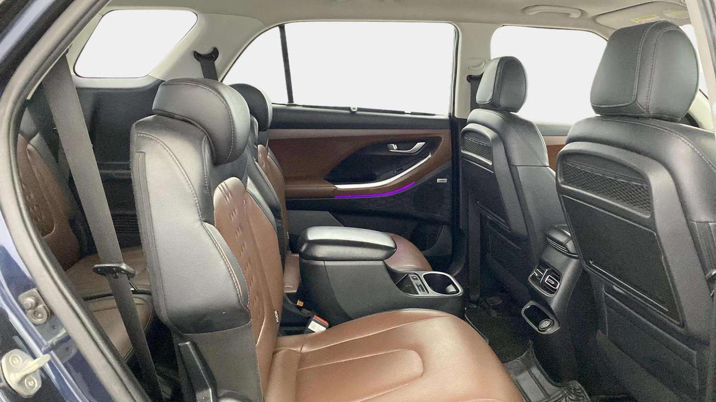2022 Hyundai ALCAZAR 2.0 SIGNATURE (O) AT 6STR, Petrol, Automatic, 74,939 km, Right Side Rear Door Cabin
