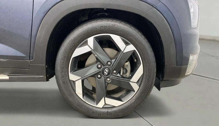 2022 Hyundai ALCAZAR 2.0 SIGNATURE (O) AT 6STR, Petrol, Automatic, 74,783 km, Right Front Wheel