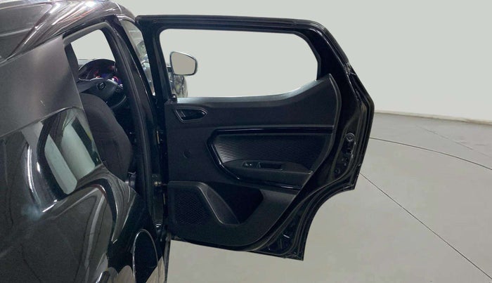 2022 Renault Kiger RXZ AMT, Petrol, Automatic, 3,426 km, RHS Rear Door