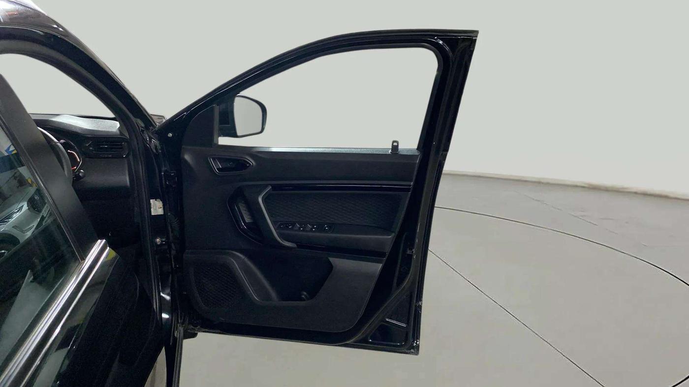 2022 Renault Kiger RXZ AMT, Petrol, Automatic, 3,426 km, RHS Front Door
