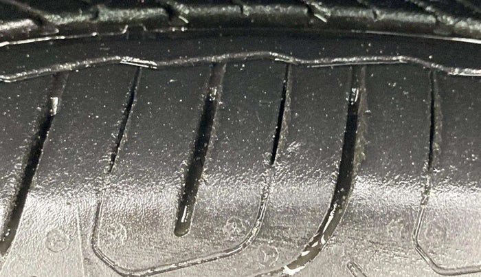 2018 Ford Ecosport TITANIUM + 1.5L PETROL AT, Petrol, Automatic, 50,555 km, Left Front Tyre Tread