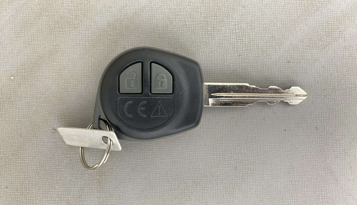 2022 Maruti Baleno SIGMA PETROL 1.2, Petrol, Manual, 74,280 km, Key Close Up
