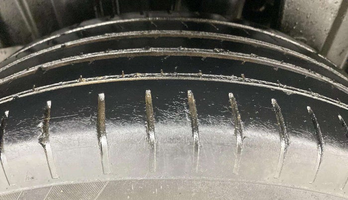 2022 Maruti Baleno SIGMA PETROL 1.2, Petrol, Manual, 74,280 km, Left Rear Tyre Tread