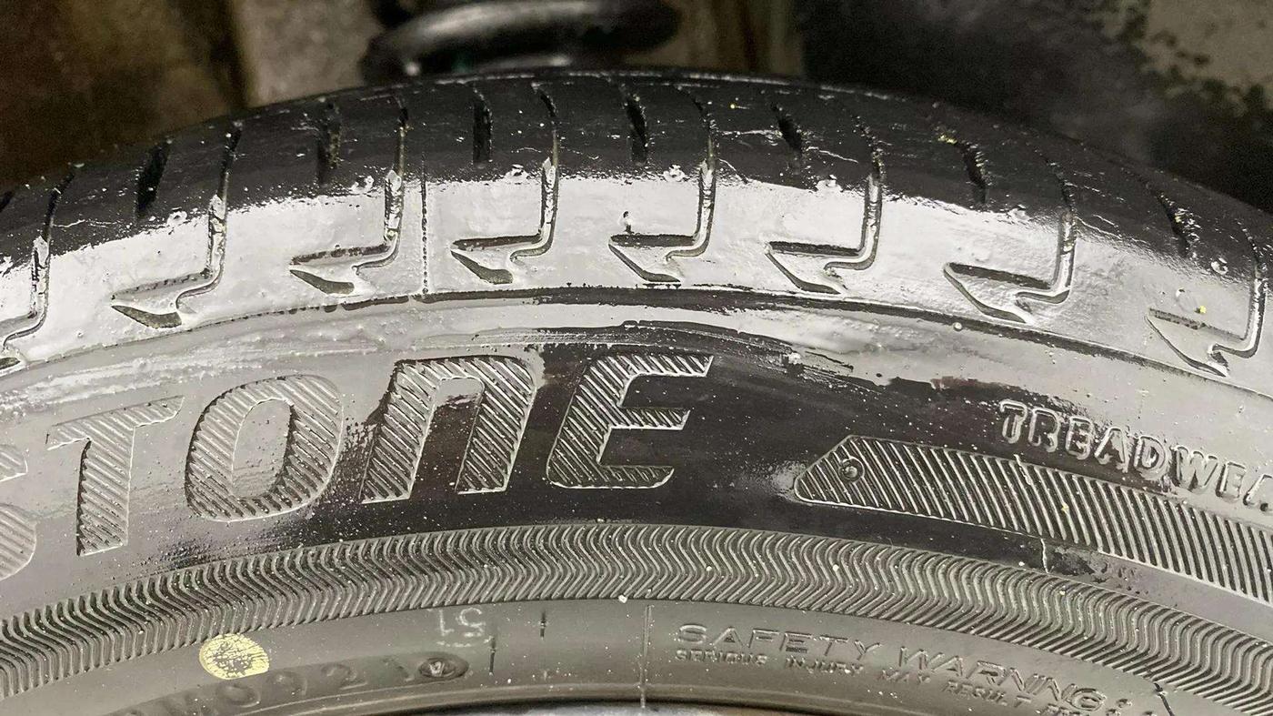 2021 Maruti IGNIS SIGMA 1.2, Petrol, Manual, 16,176 km, Right Front Tyre Tread