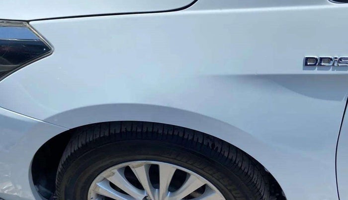 2019 Maruti Ciaz ZETA DIESEL 1.5, Diesel, Manual, 71,590 km, Left fender - Slight discoloration