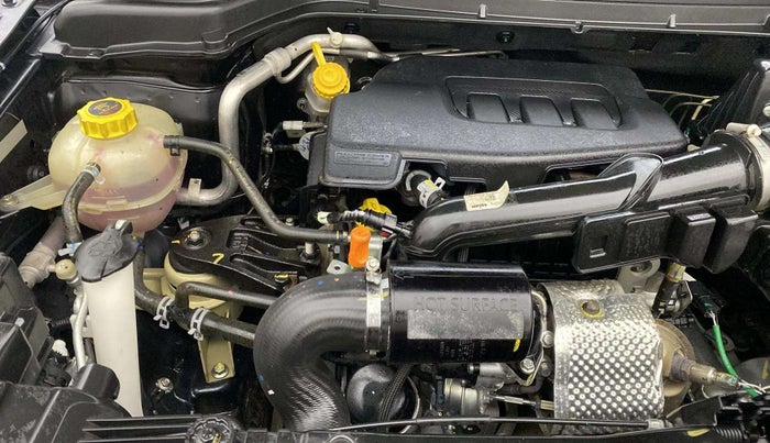2023 Mahindra XUV300 W8 (O) 1.2 PETROL, Petrol, Manual, 9,432 km, Engine View - Right
