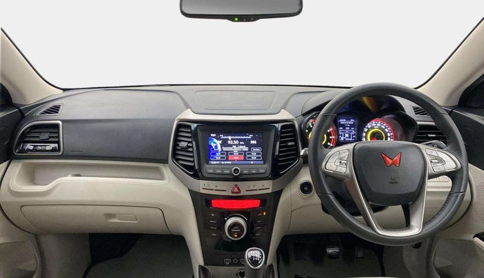 2023 Mahindra XUV300 W8 (O) 1.2 PETROL, Petrol, Manual, 9,432 km, Dashboard