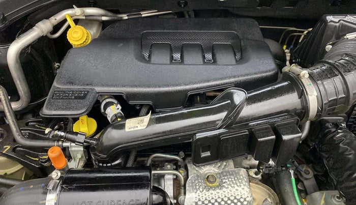 2023 Mahindra XUV300 W8 (O) 1.2 PETROL, Petrol, Manual, 9,432 km, Engine View