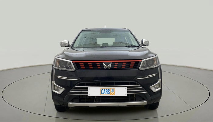 2023 Mahindra XUV300 W8 (O) 1.2 PETROL, Petrol, Manual, 9,432 km, Front